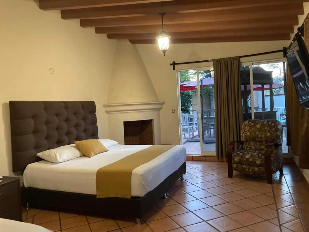 Hotel Maria Emilia Cuernavaca Amatitlán Exteriör bild
